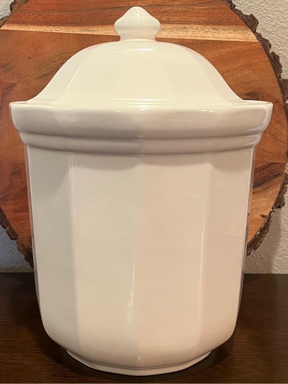 Pfaltzgraff Retired Heritage White Large Flour Cookie Canister, Lidded Jar